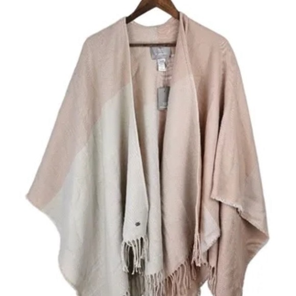 NWT Soia & Kyo light pink colourblock shawl/cape with fringe detail - Picture 5 of 11